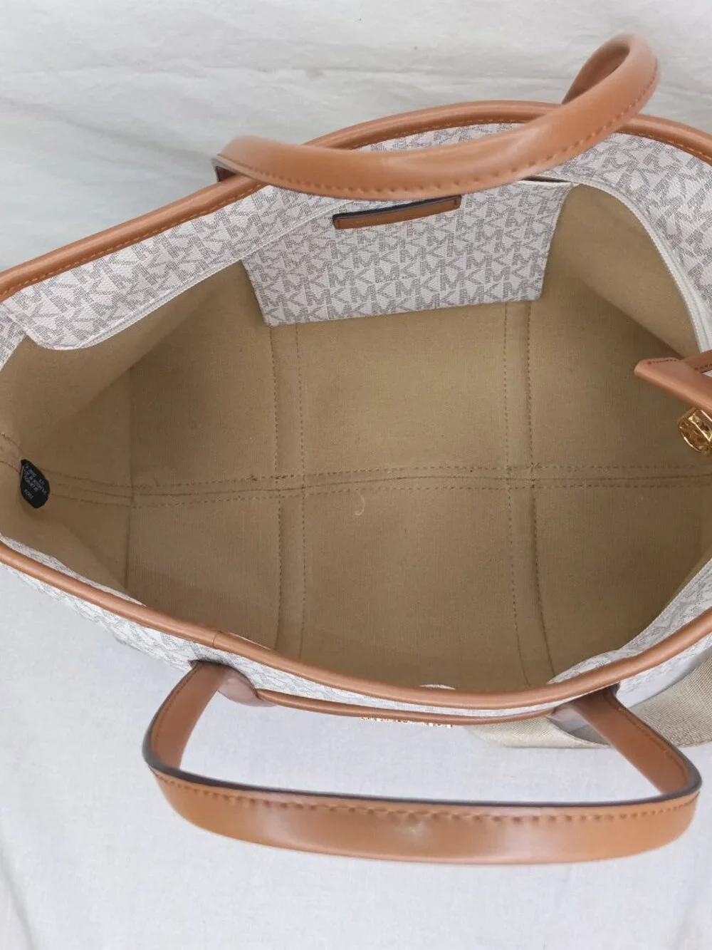 Michael Kors Beck Signature Handbag